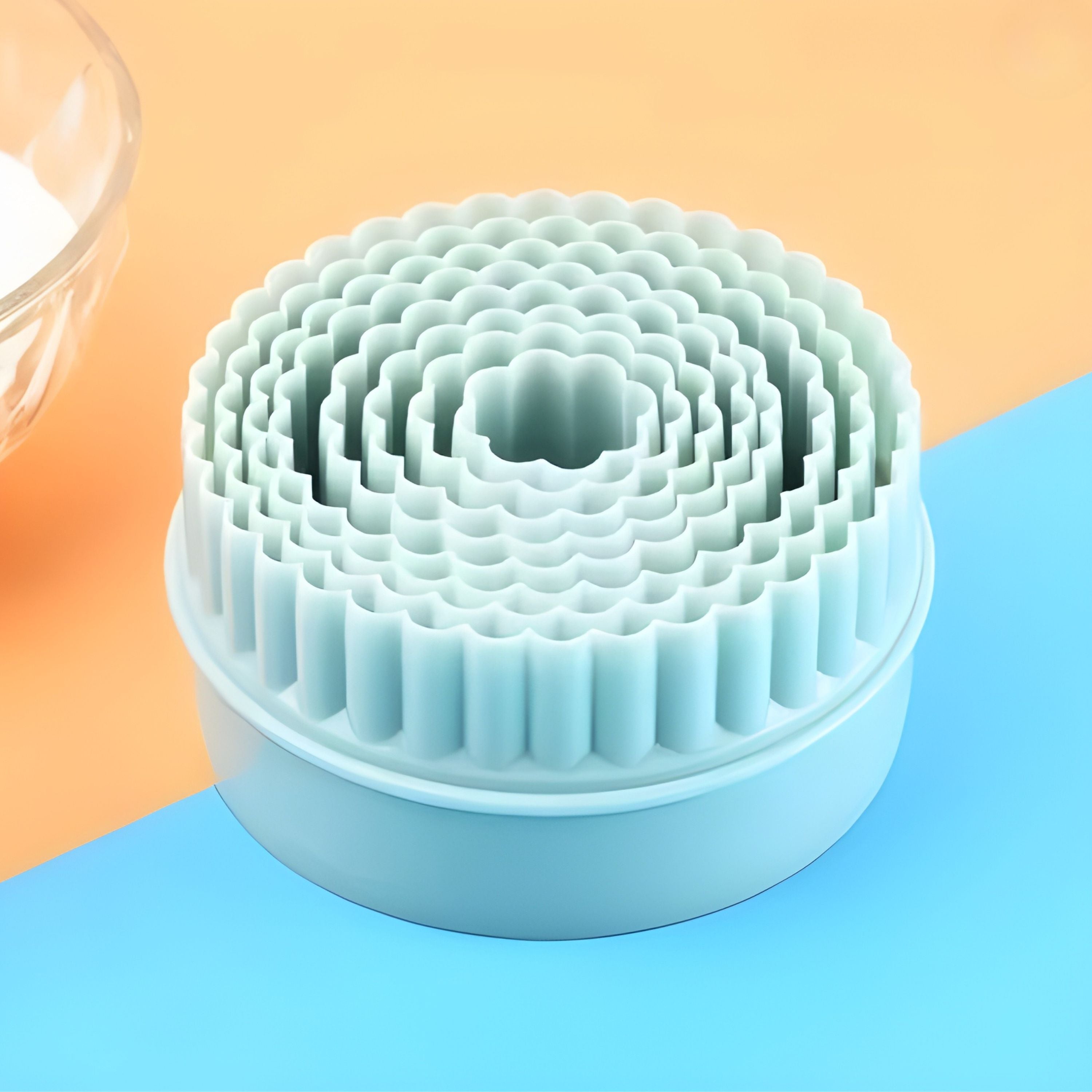 Kitcheniva Plastic Cookie Cutter Set – Light Green Double-Sided Wave Edge Baking Tools 8 Pcs