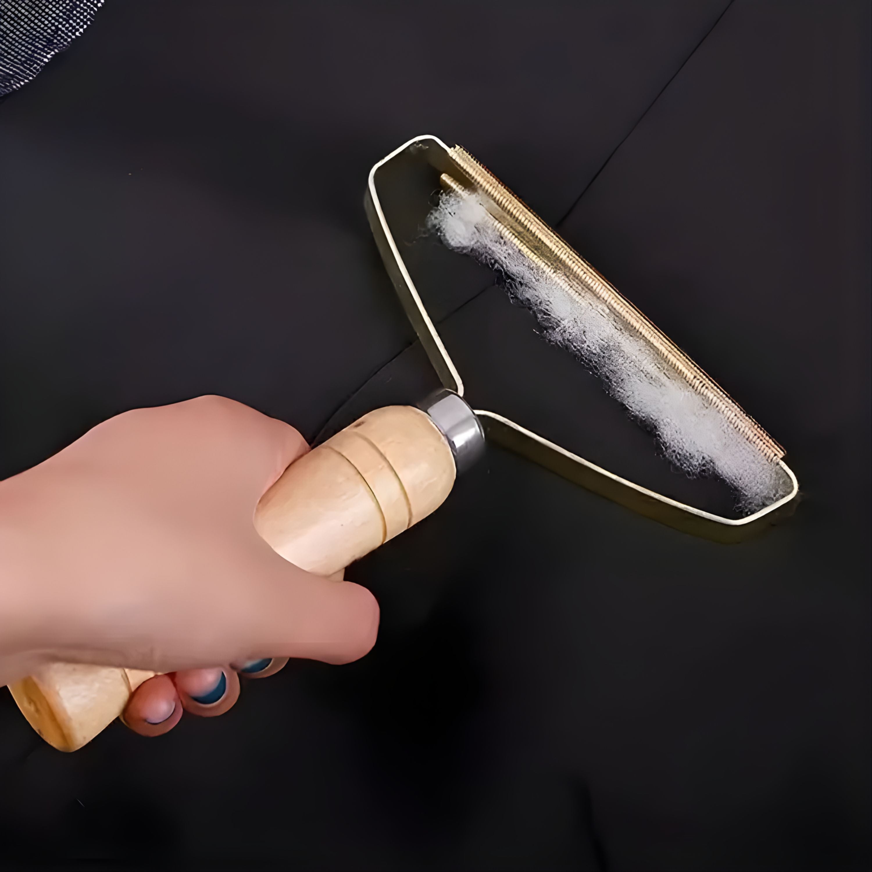 Kitcheniva Manual Lint Remover - Removes Dust, Pet Hair & Lint
