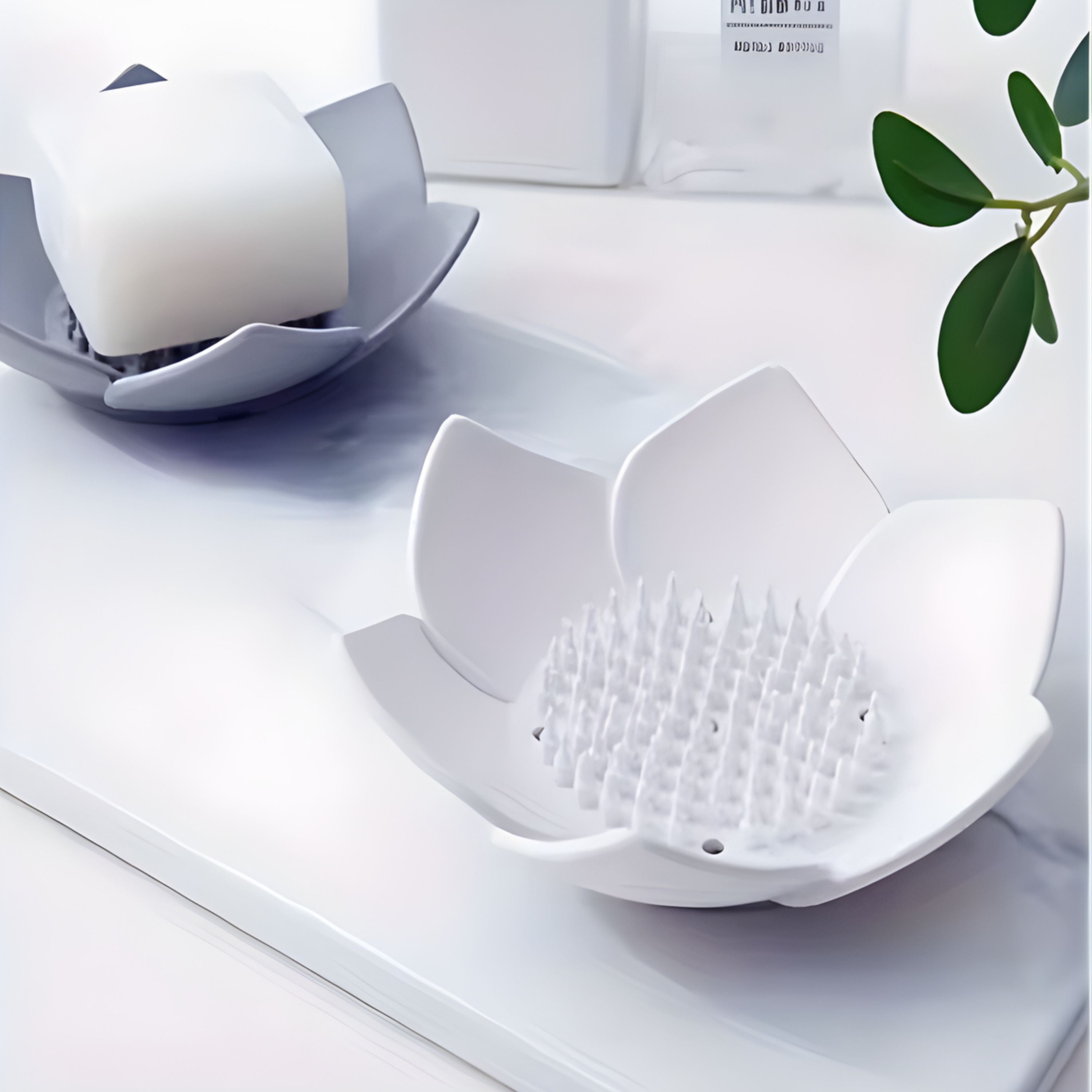 Kitcheniva Silicone Self-Draining Flower Soap Dish 2 Pcs, White