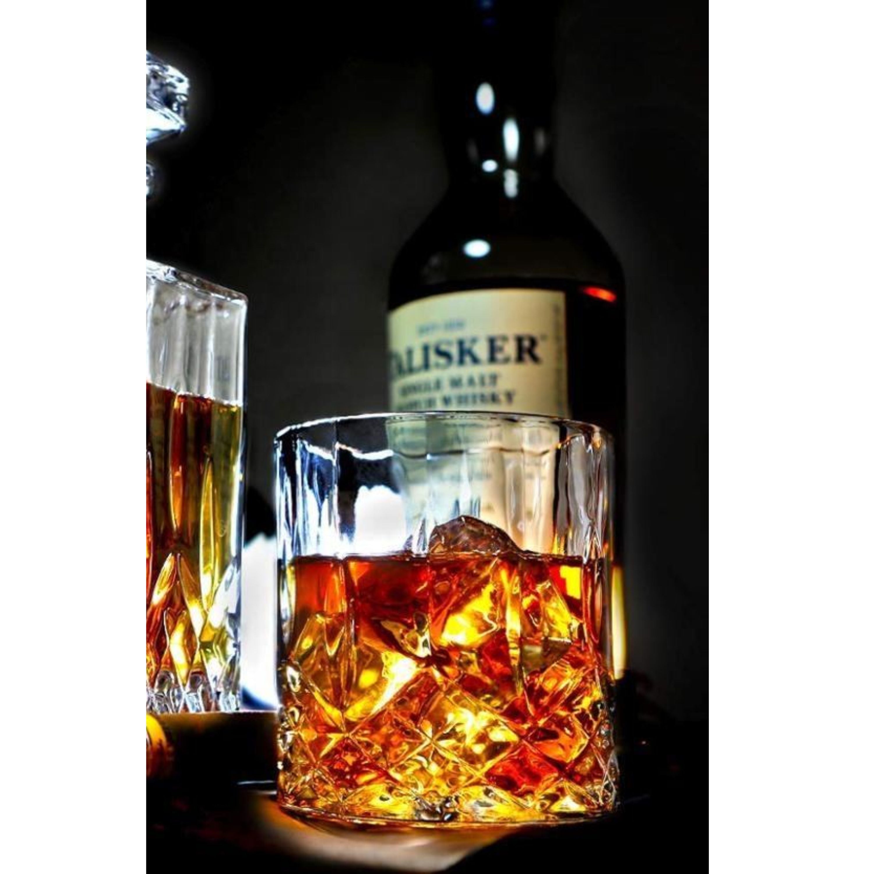 Kitcheniva 25 oz Square Pattern Glass Whiskey Decanter Set with Stopper - Includes 6 Glasses (7.4 oz)