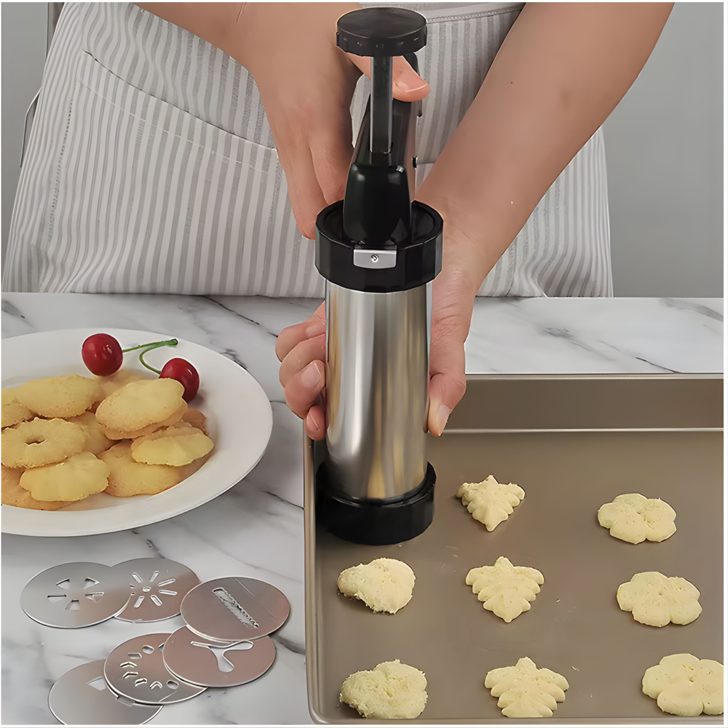 Kitcheniva Manual Spritz Cookie & Cake Decorating Press - Perfect for Making Mini Cookies, Decorating Cakes & Cupcakes