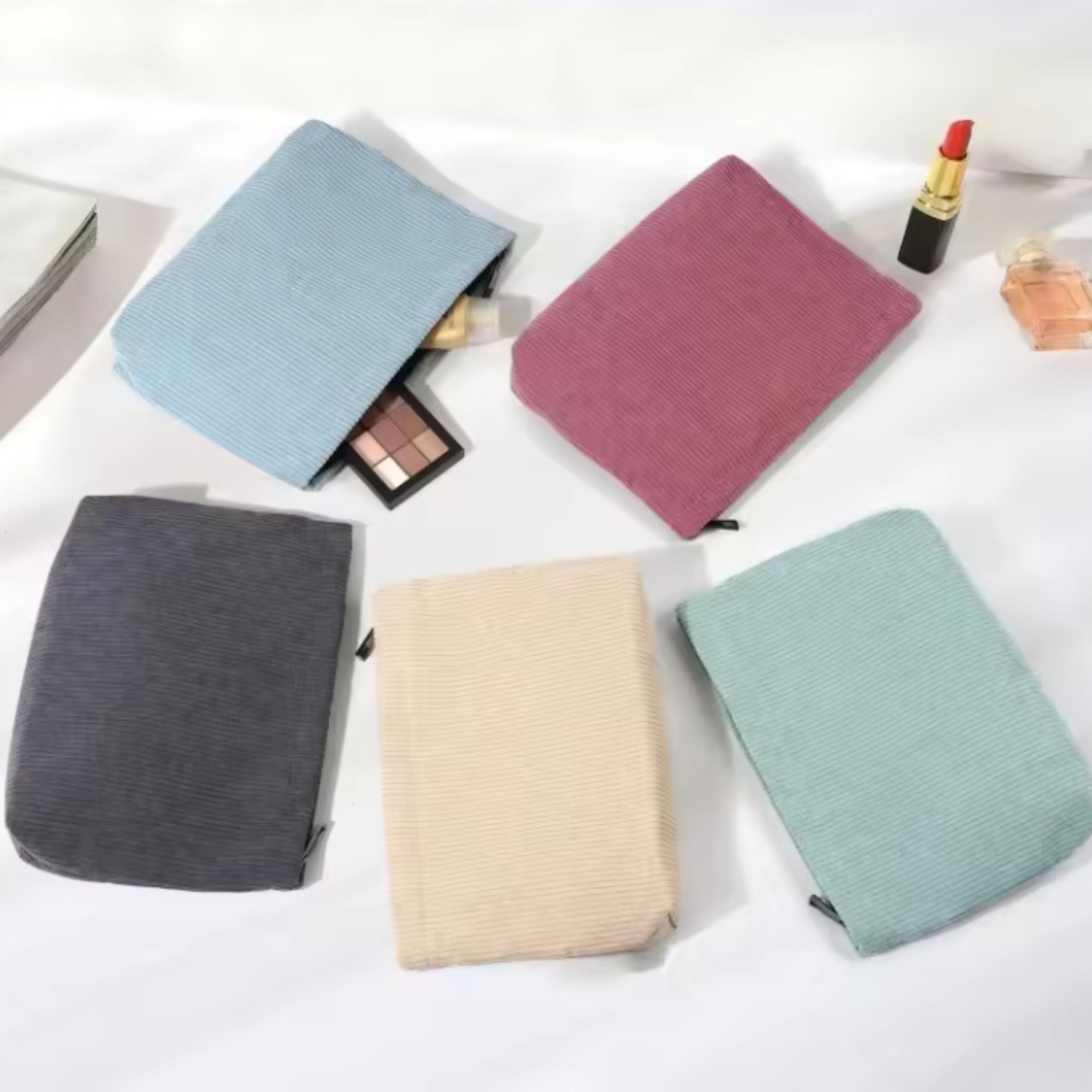 Kitcheniva Corduroy Makeup Bag with Zipper Closure, Beige