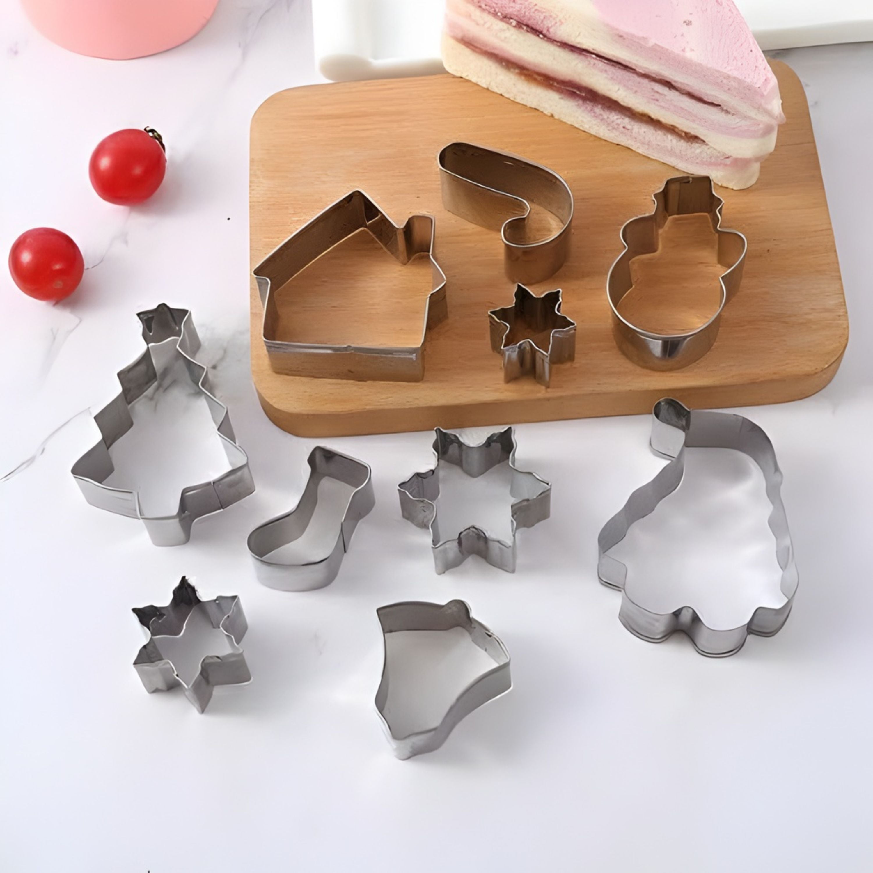 Kitcheniva Christmas Cookie Cutter Variety Pack - Christmas Tree, Santa, Gingerbread Man, Snowman, Reindeer