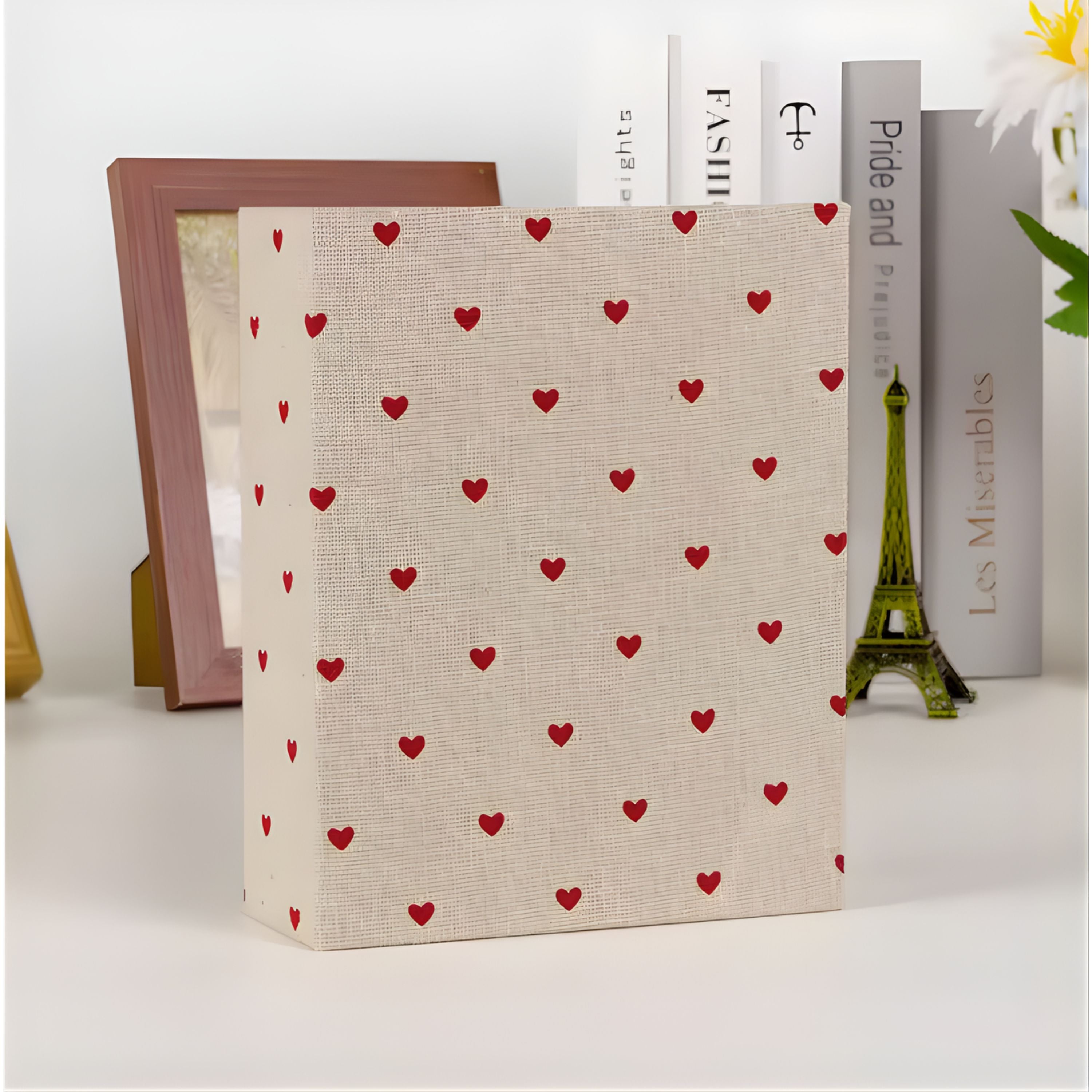 Kitcheniva Small Linen Cover Photo Album for 100 Photos, 4x6 Photo Album, Red Hearts