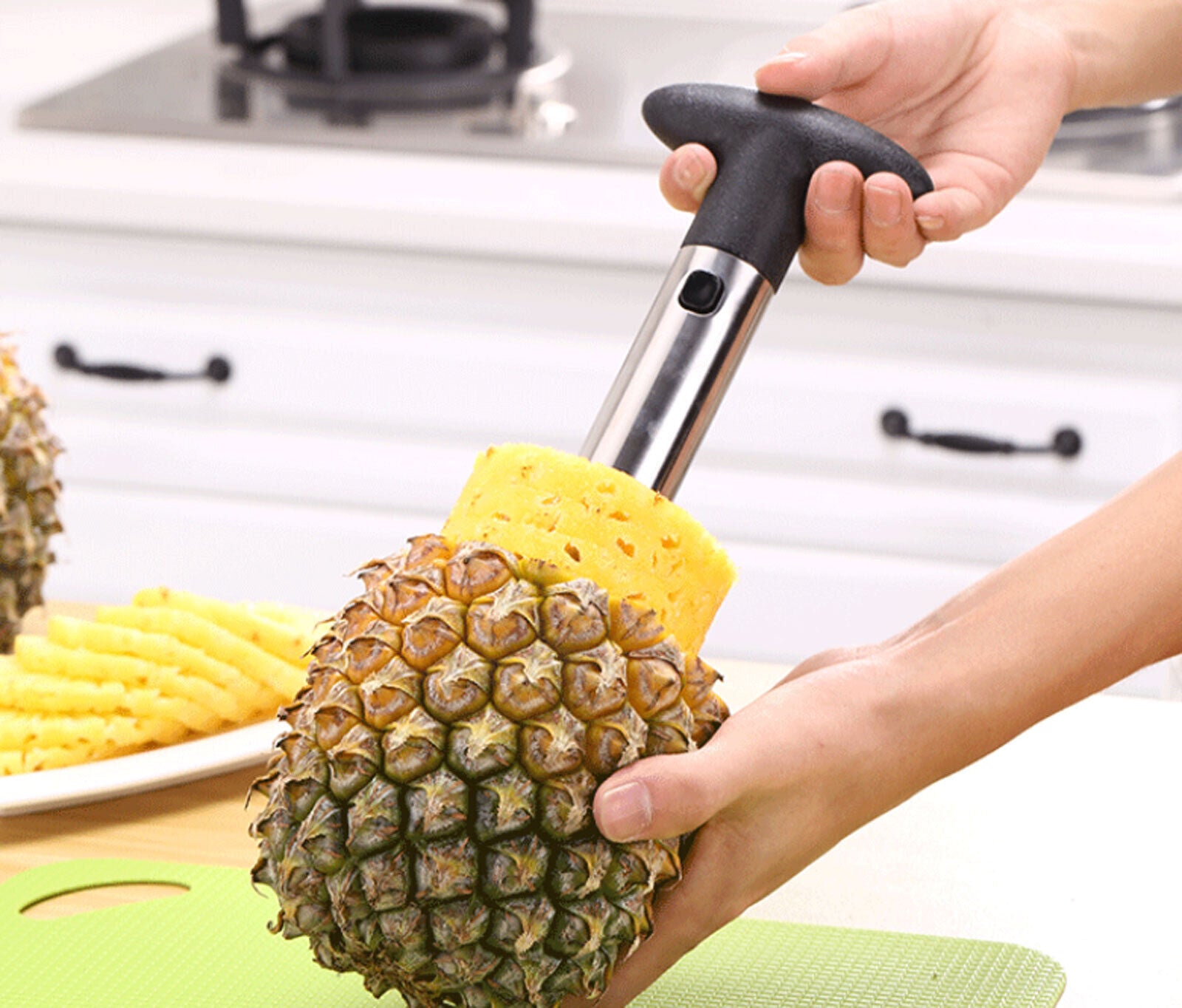 Kitcheniva Stainless Steel Fruit Pineapple Cutter Peeler Corer Slicer