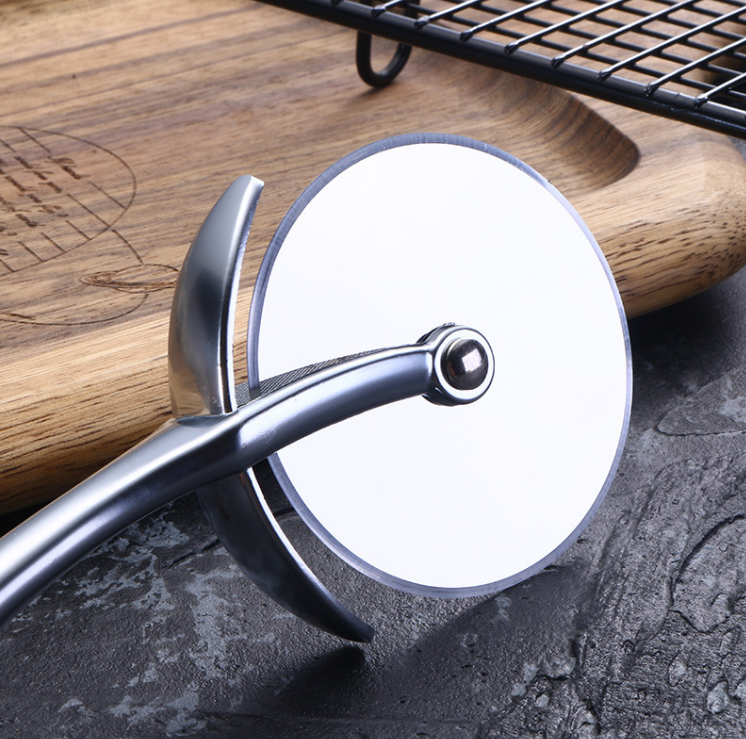 Kitcheniva Zinc Alloy Round Pizza Cutter Knife Pizza Roller Wheel Kitchen